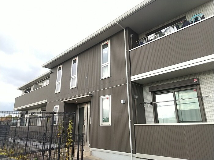 フォールズマリュードの物件外観写真