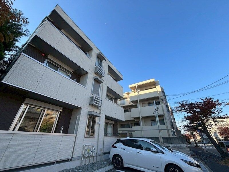 ソーリス・ルクスの物件外観写真