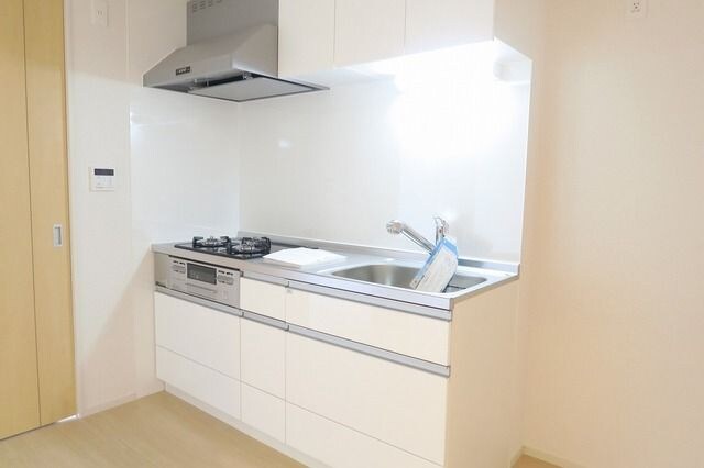 パイン　ガーデン　イケダの物件内観写真