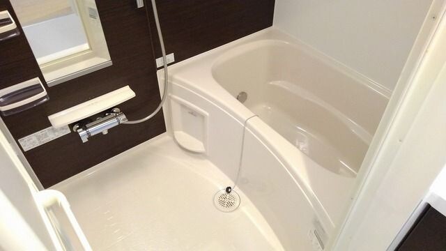 パイン　ガーデン　イケダの物件内観写真