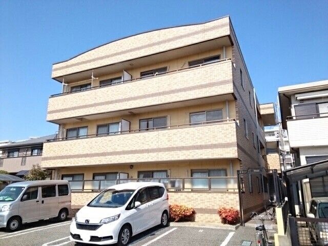 ヴィヴィッドの物件外観写真