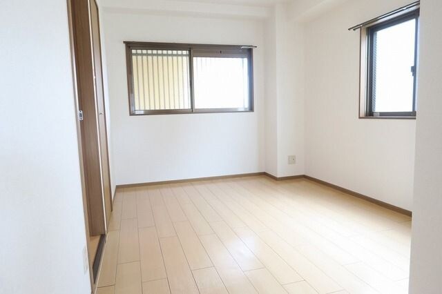 ヴィヴィッドの物件内観写真