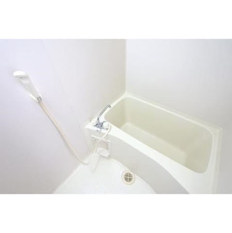 ローレル関大前の物件内観写真