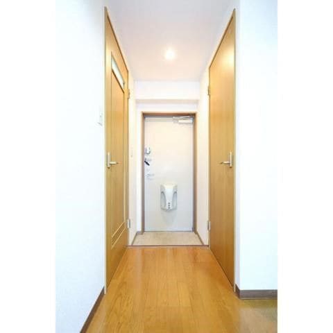 ローレル関大前の物件内観写真