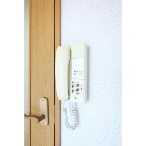 ローレル関大前の物件内観写真