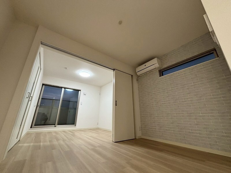 クリエオーレ猪名寺の物件内観写真