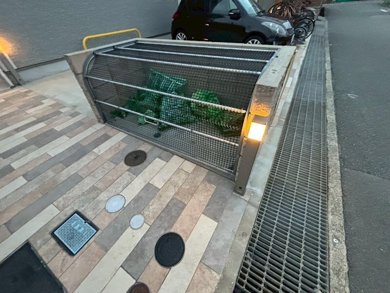 クリエオーレ猪名寺の物件内観写真