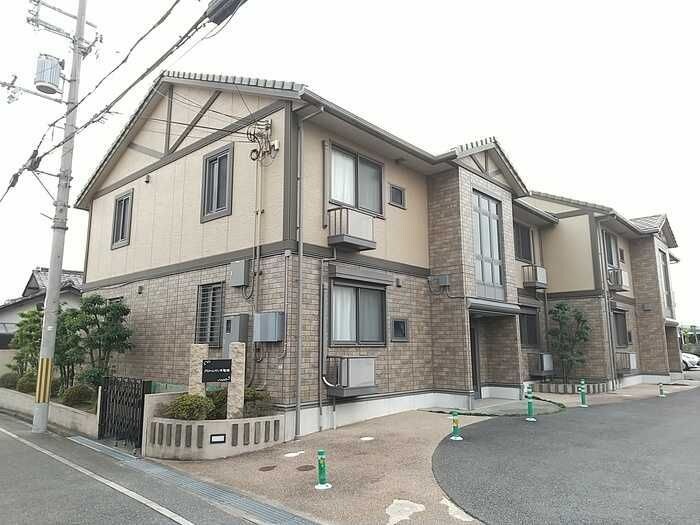 グリーンヴィラ若松の物件外観写真