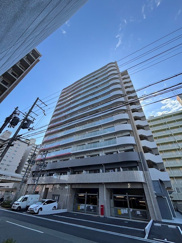 江坂駅 徒歩5分 3階の物件外観写真