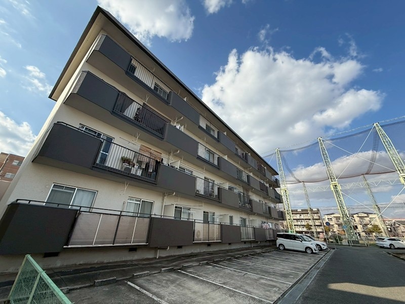 ハイツ八興の物件外観写真