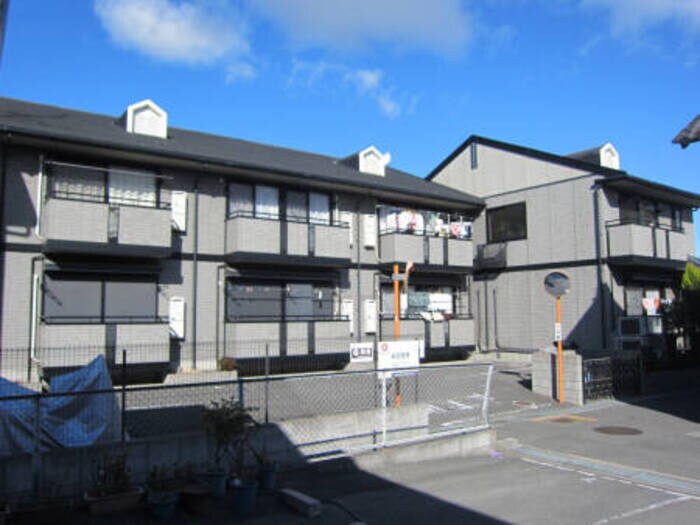 ドミールシャルマンの物件外観写真