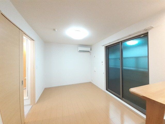 エレガント塚崎の物件内観写真