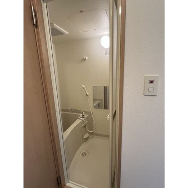 ルミエール新大阪の物件内観写真