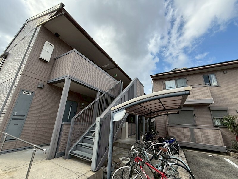 リバーハイツ　B棟の物件外観写真