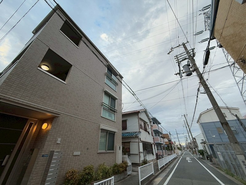 メゾン　トレビナの物件外観写真