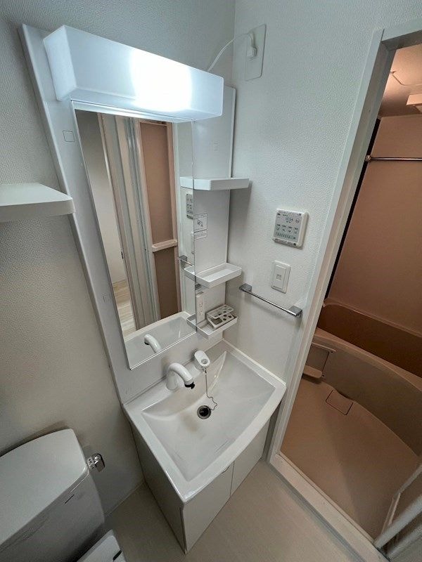 エグゼ江坂WESTの物件内観写真