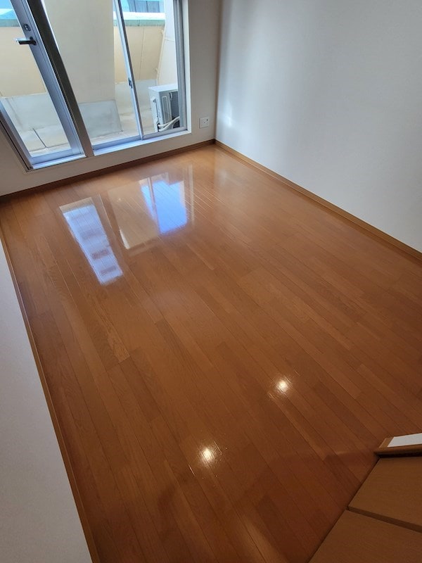 ミラクルセブン江坂の物件内観写真