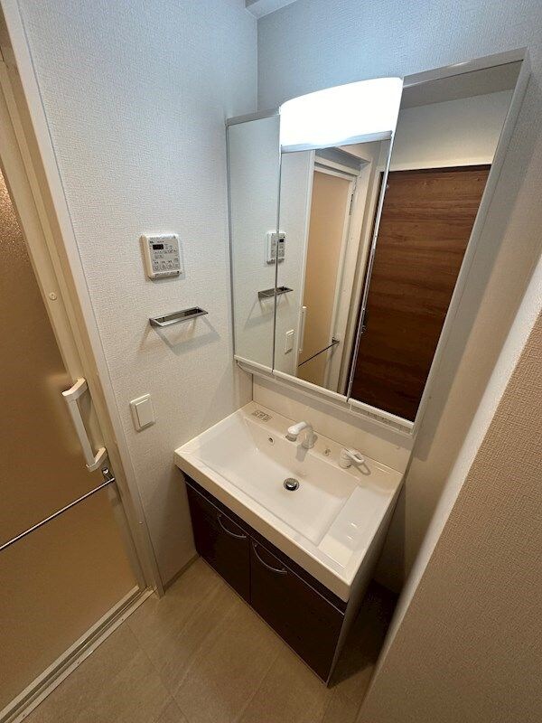 ファーストフィオーレ江坂ガーデンの物件内観写真