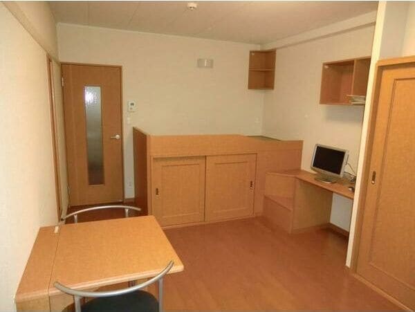 レオパレス近松の物件内観写真