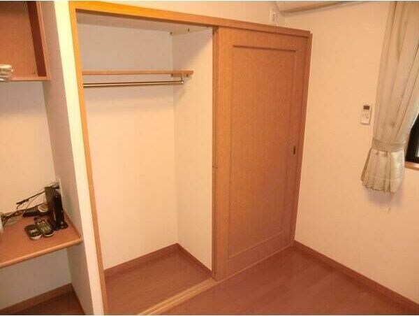 レオパレス近松の物件内観写真