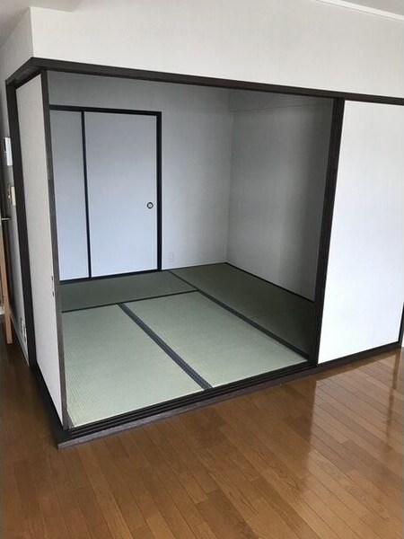 エムグランツ弐番館の物件内観写真