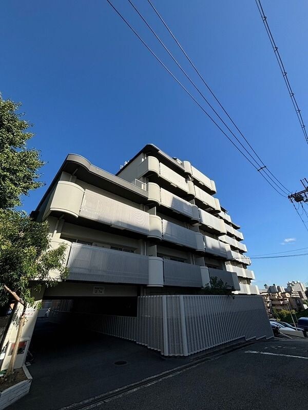 メゾン千里中央の物件外観写真