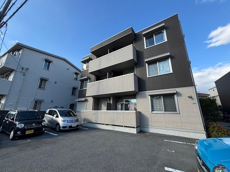 カーサピエトラリザイアの物件外観写真