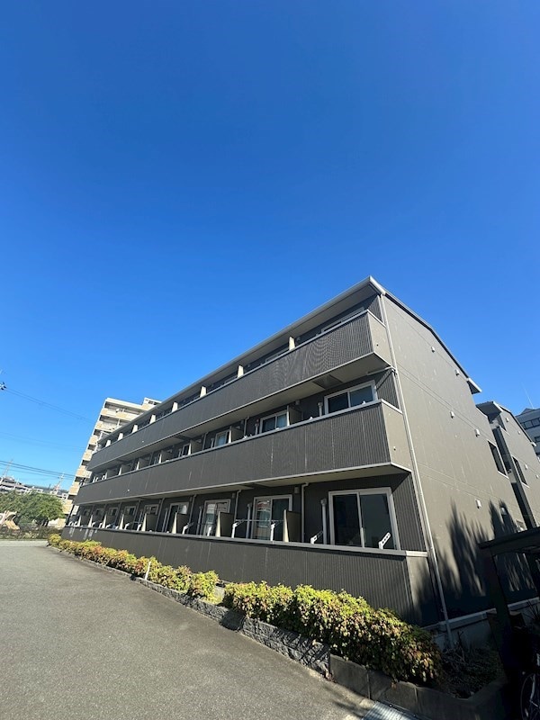 サンシャリテ向丘Ａ棟の物件外観写真