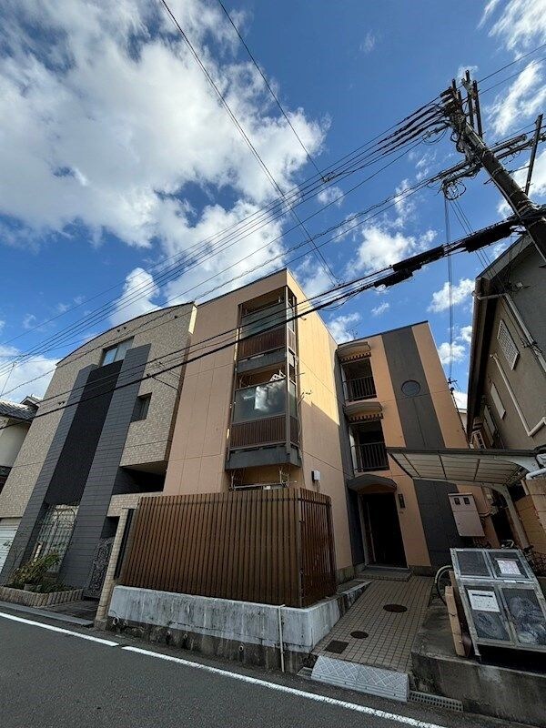 内藤マンションの物件外観写真