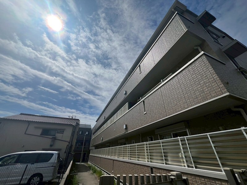 ＡＬＢＡ　Ｊ・Ｋの物件外観写真