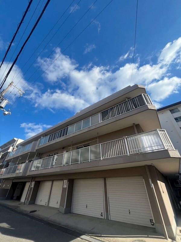 緑地公園リッツハウスの物件外観写真