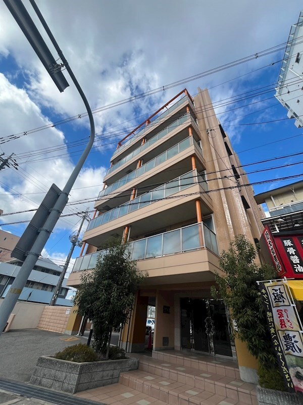 ラ・セーヌ蛍池の物件外観写真