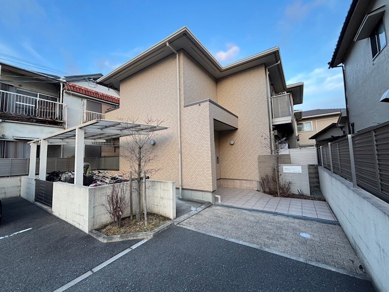 グランコート塚口の物件外観写真