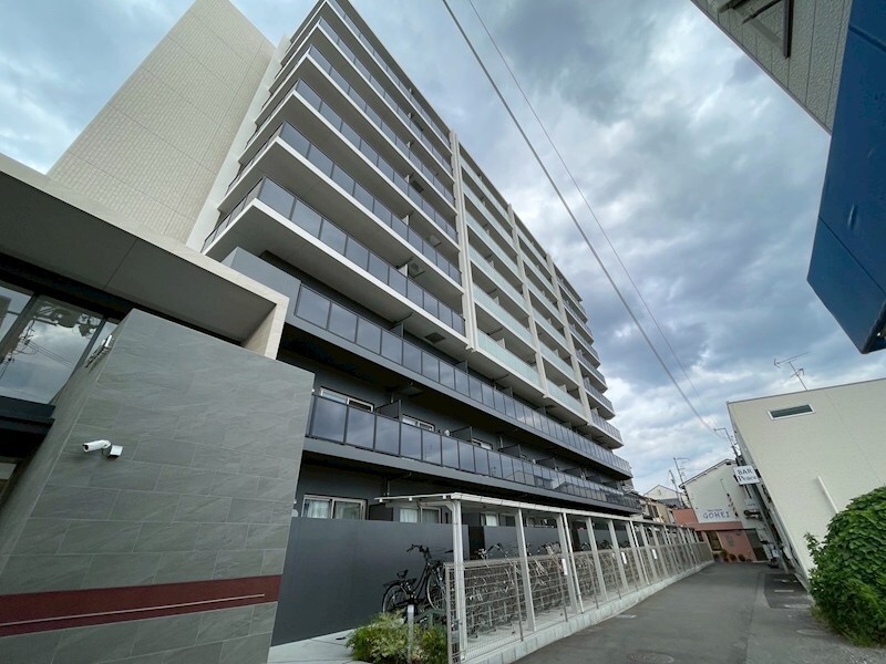 ガーデンクォーツ摂津正雀の物件外観写真