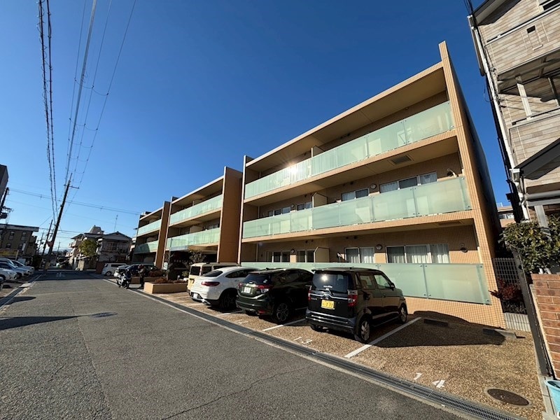 Le Porte-Bonheurの物件外観写真