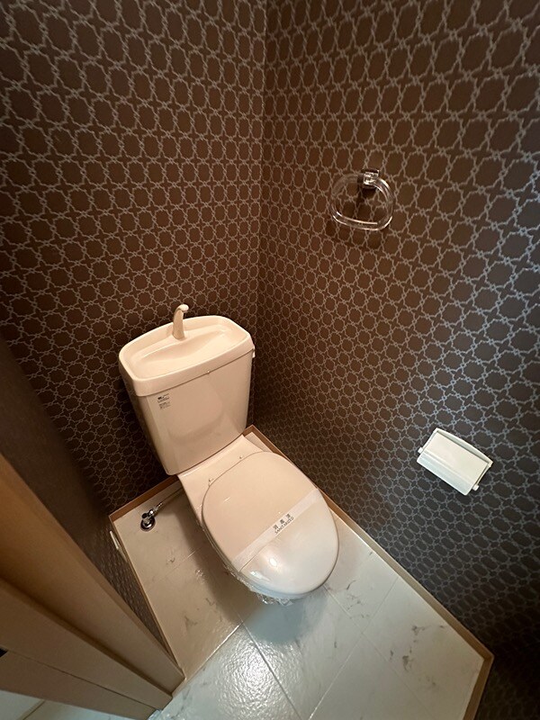 メゾンソレイユ岡町の物件内観写真