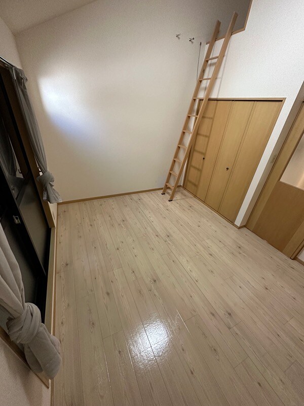 メゾンソレイユ岡町の物件内観写真