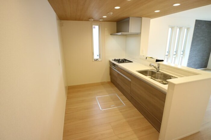 ルネ・ムーンの物件内観写真