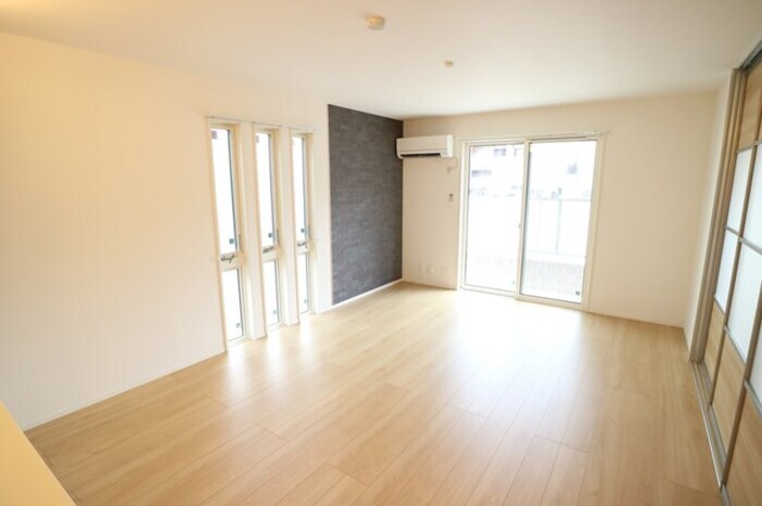 ルネ・ムーンの物件内観写真