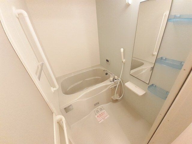 エレガンシアの物件内観写真