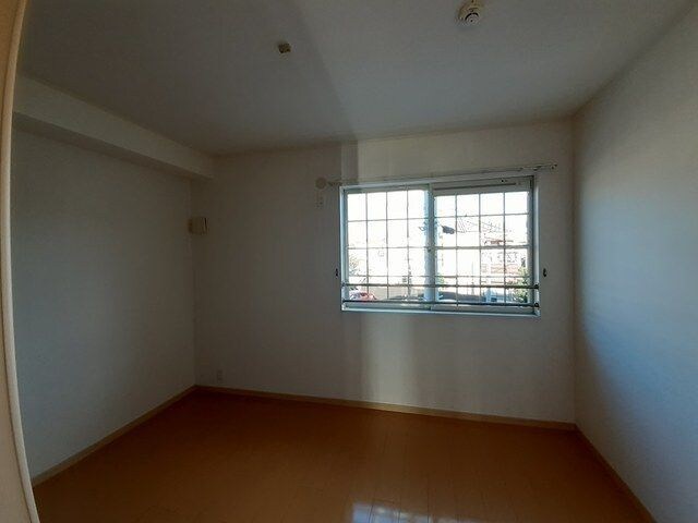 エレガンシアの物件内観写真