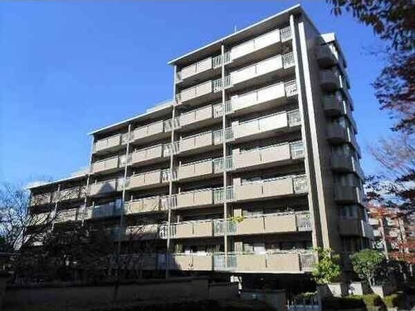 ジオ緑地公園6番館の物件外観写真