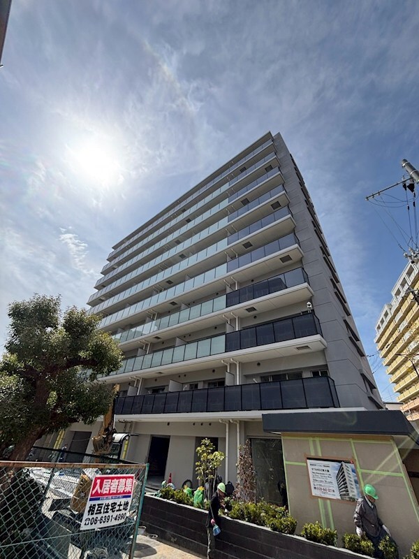 STANDZ新大阪の物件外観写真