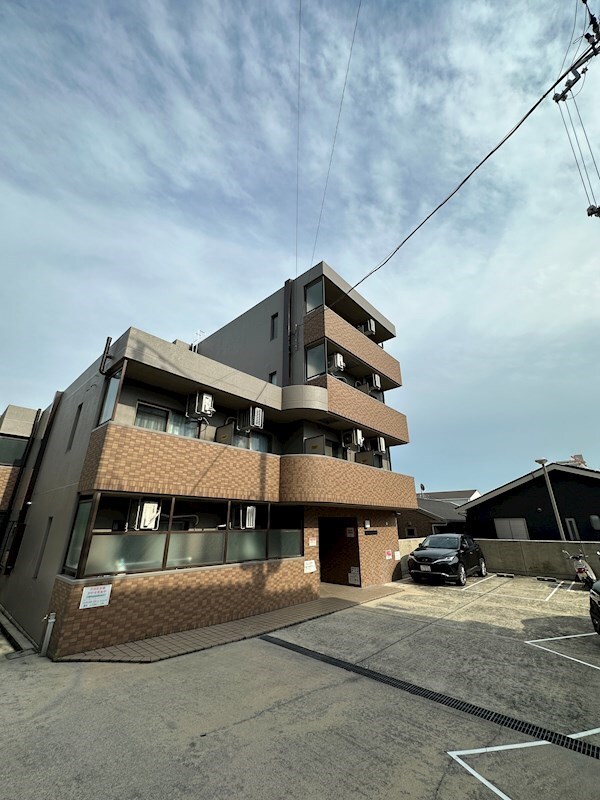 プレリュード江坂の物件外観写真