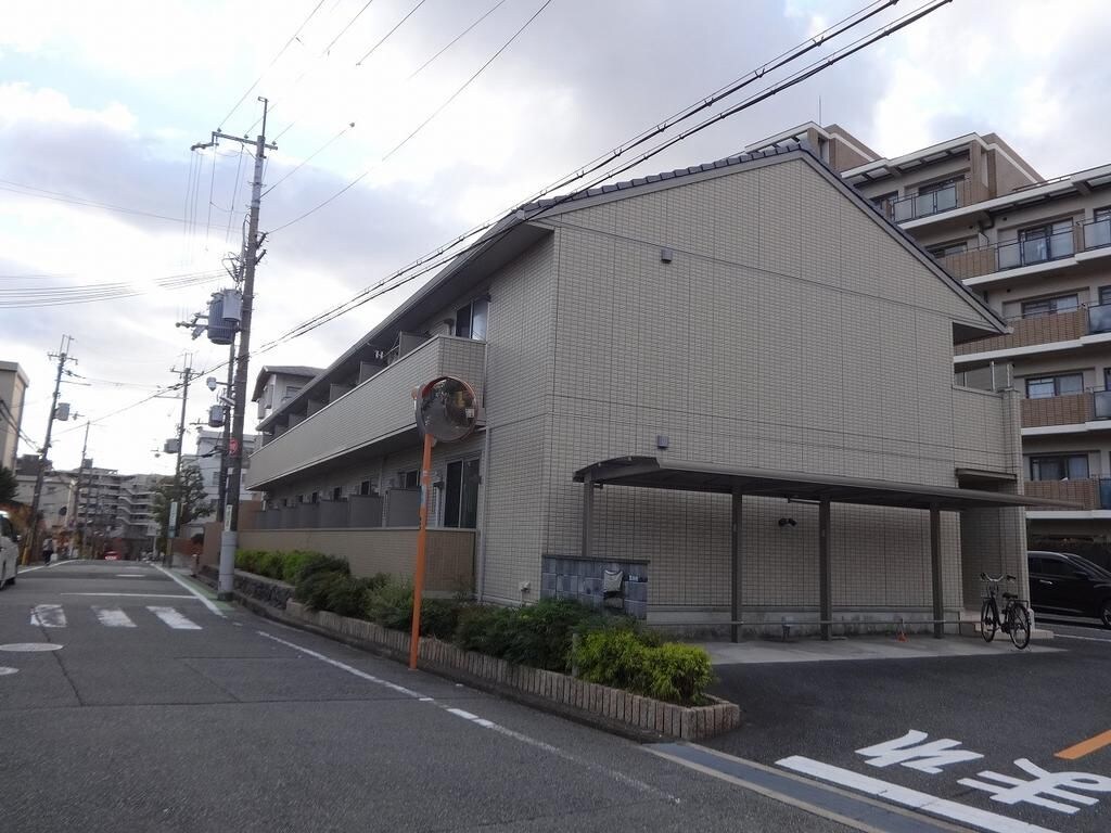 サンシャリテ西緑丘の物件外観写真