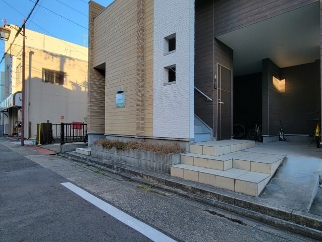 Residence R名古屋の物件外観写真