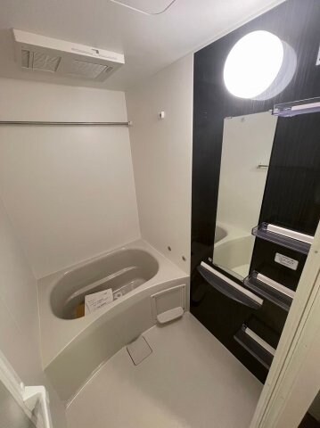 セレニテ神戸ミラクノールの物件内観写真