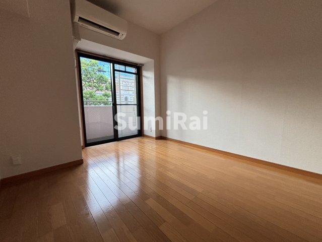 プレサンス神戸裁判所前の物件内観写真