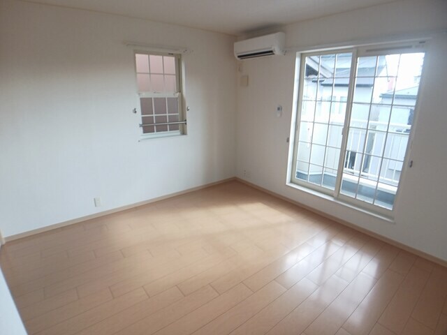 プチメゾン山手の物件内観写真