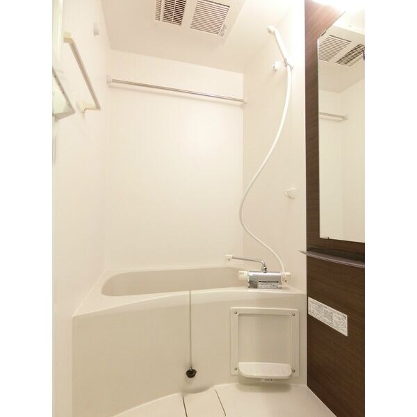 リブリスカイブルーサンの物件内観写真